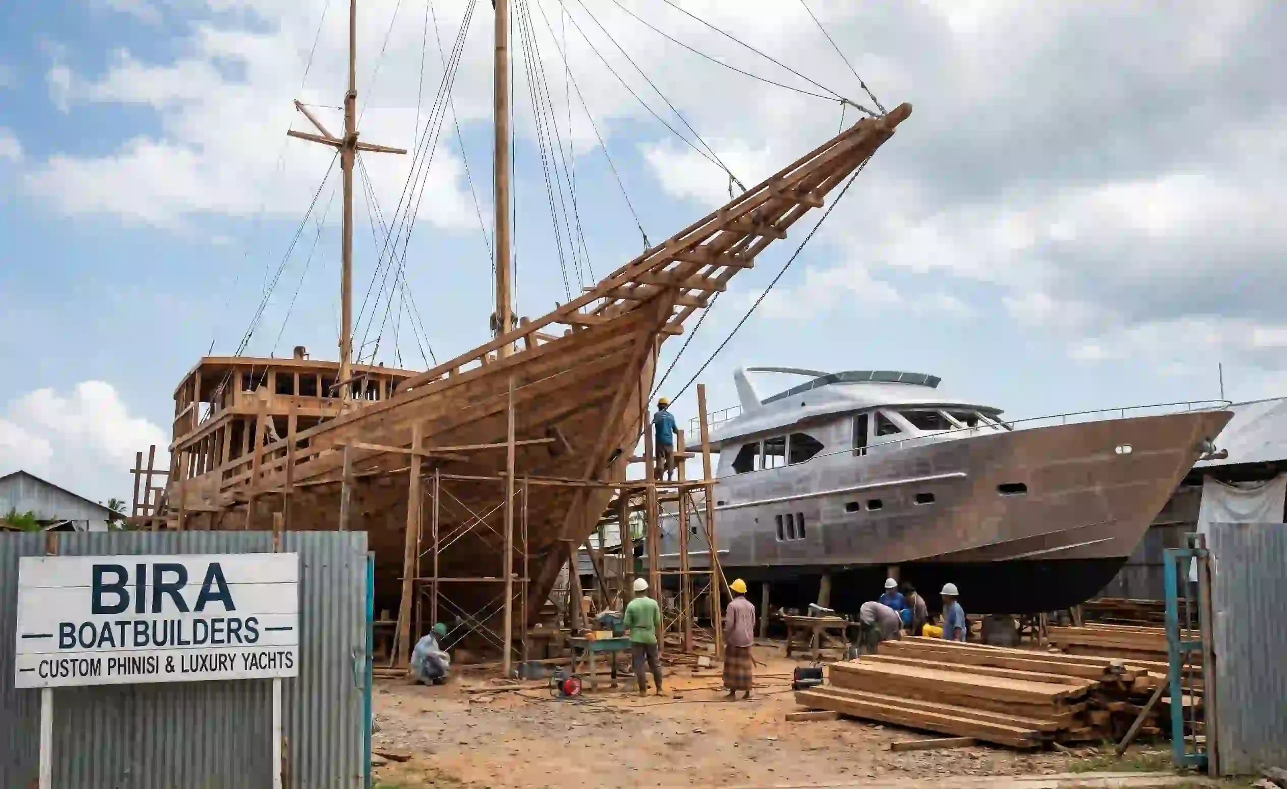 42-Metre Luxury Phinisi — Boat Construction Indonesia